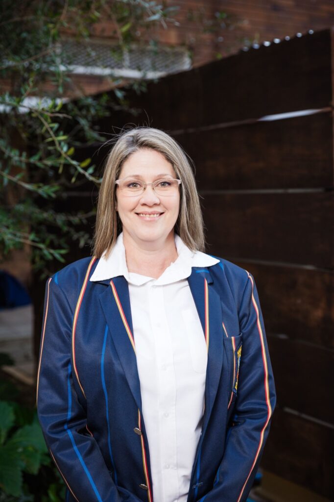 Linda Swaine
